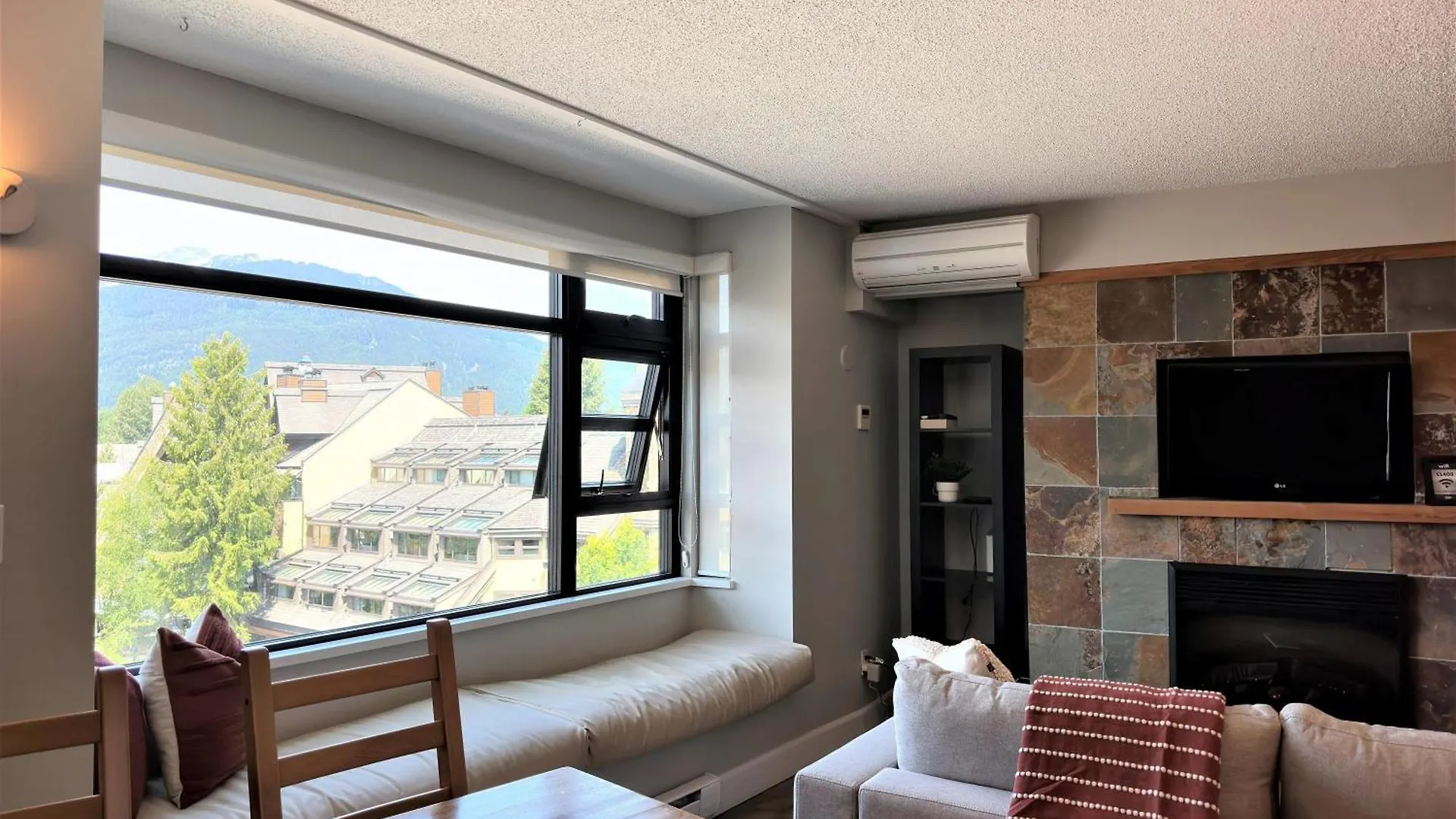 Gibbons Life Accommodations Whistler 0*,  Canada