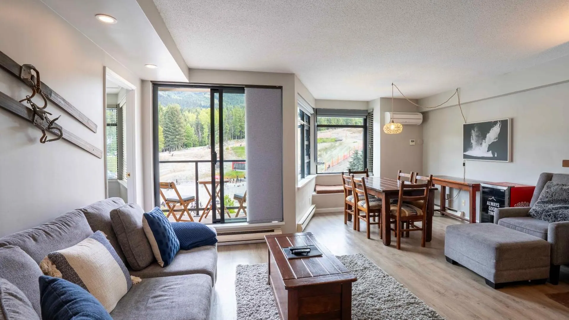 Gibbons Life Accommodations Whistler Apartment