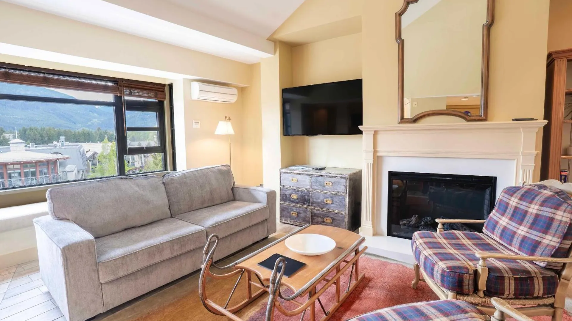 Apartment Gibbons Life Accommodations Whistler
